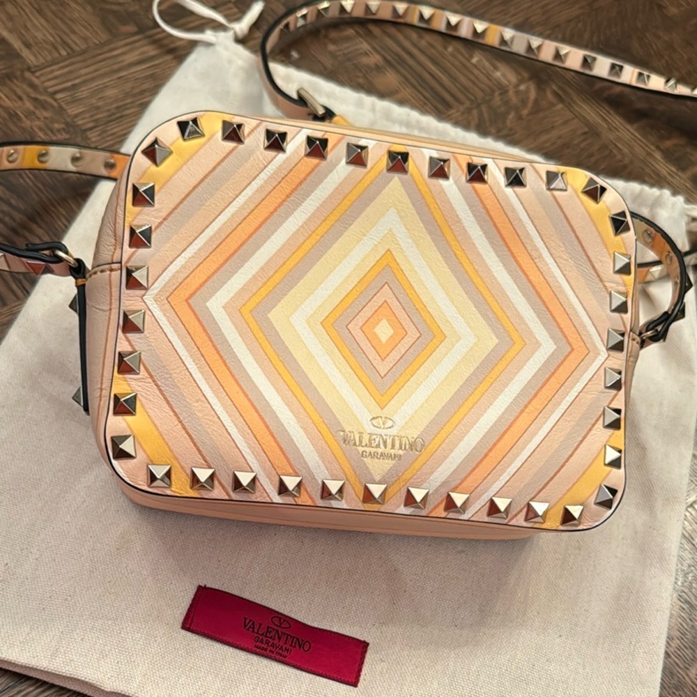 Valentino Garavani pink & coral Rockstud camera Crossbody Bag